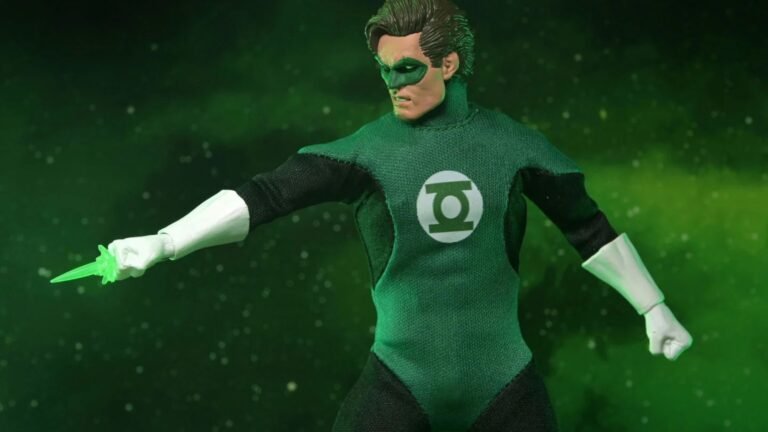 NECA Summons the Power of DC Comics Green Lantern with New Figure