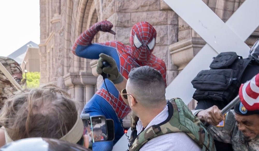 Minneapolis Spider-Man goes viral after battling the far right